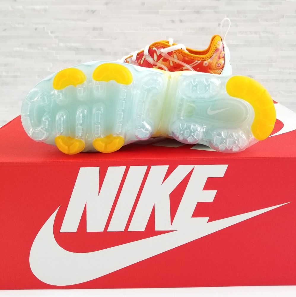 🛑SOLD🛑 New NIKE Air Vapormax Plus QS Sneakers - Picture 6 of 7